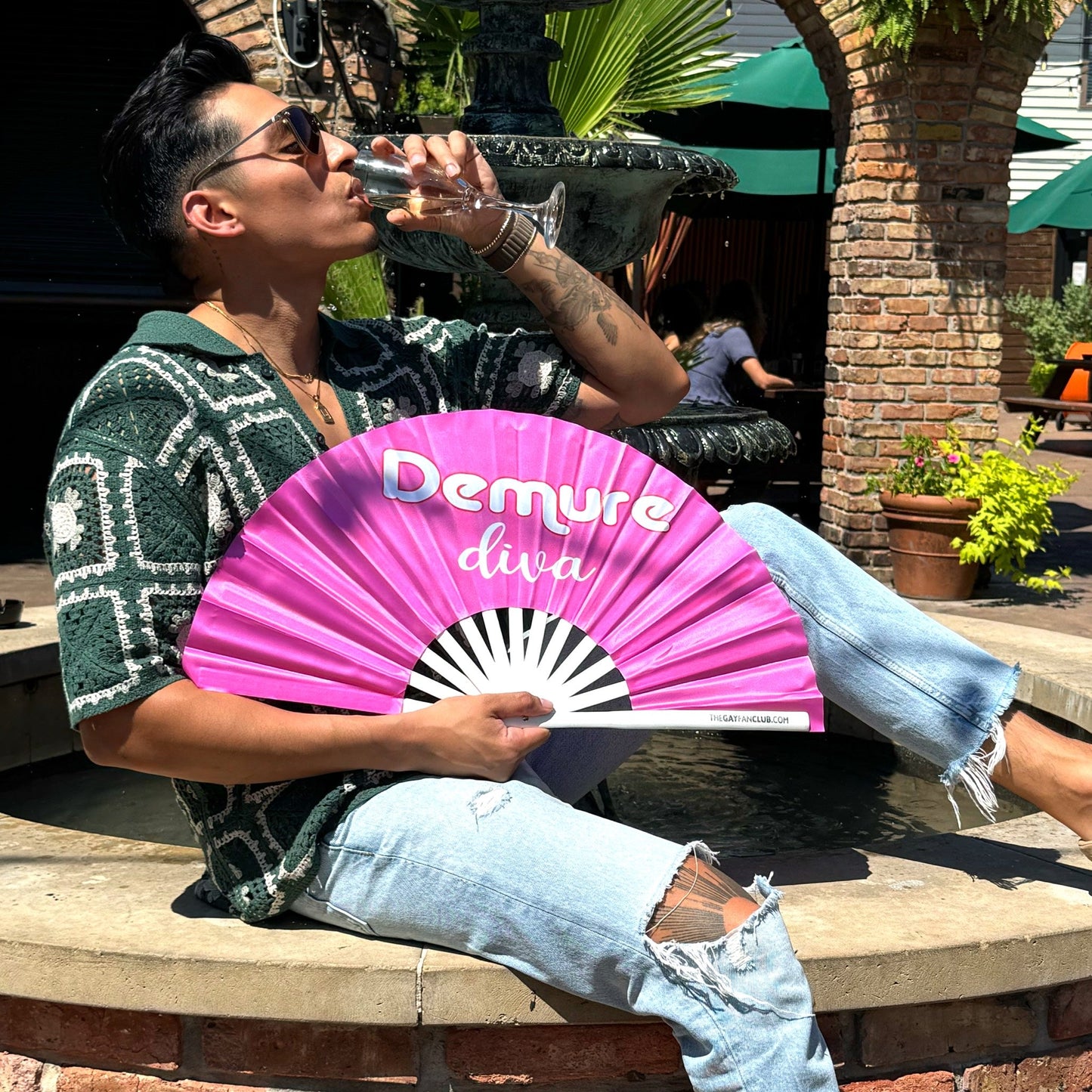 Demure Diva Rave Fan